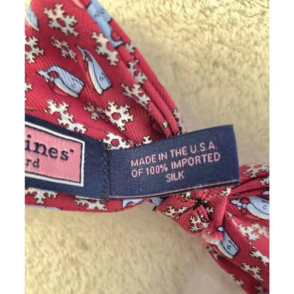 Vineyard Vines Bow Tie Silk Geometric Whale Logo USA Martha's Christmas Red